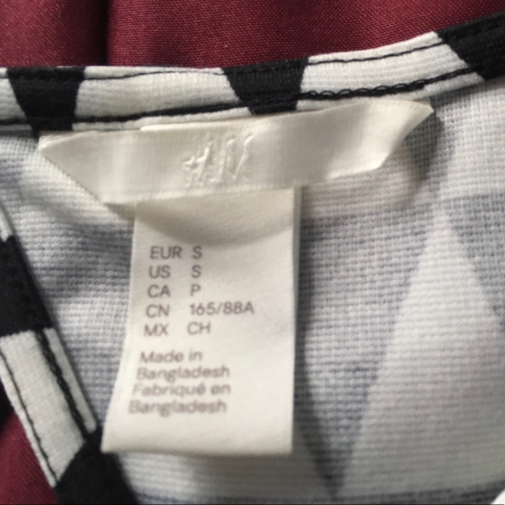 H&M Geometric Black and White Dress - Picture 4 of 5